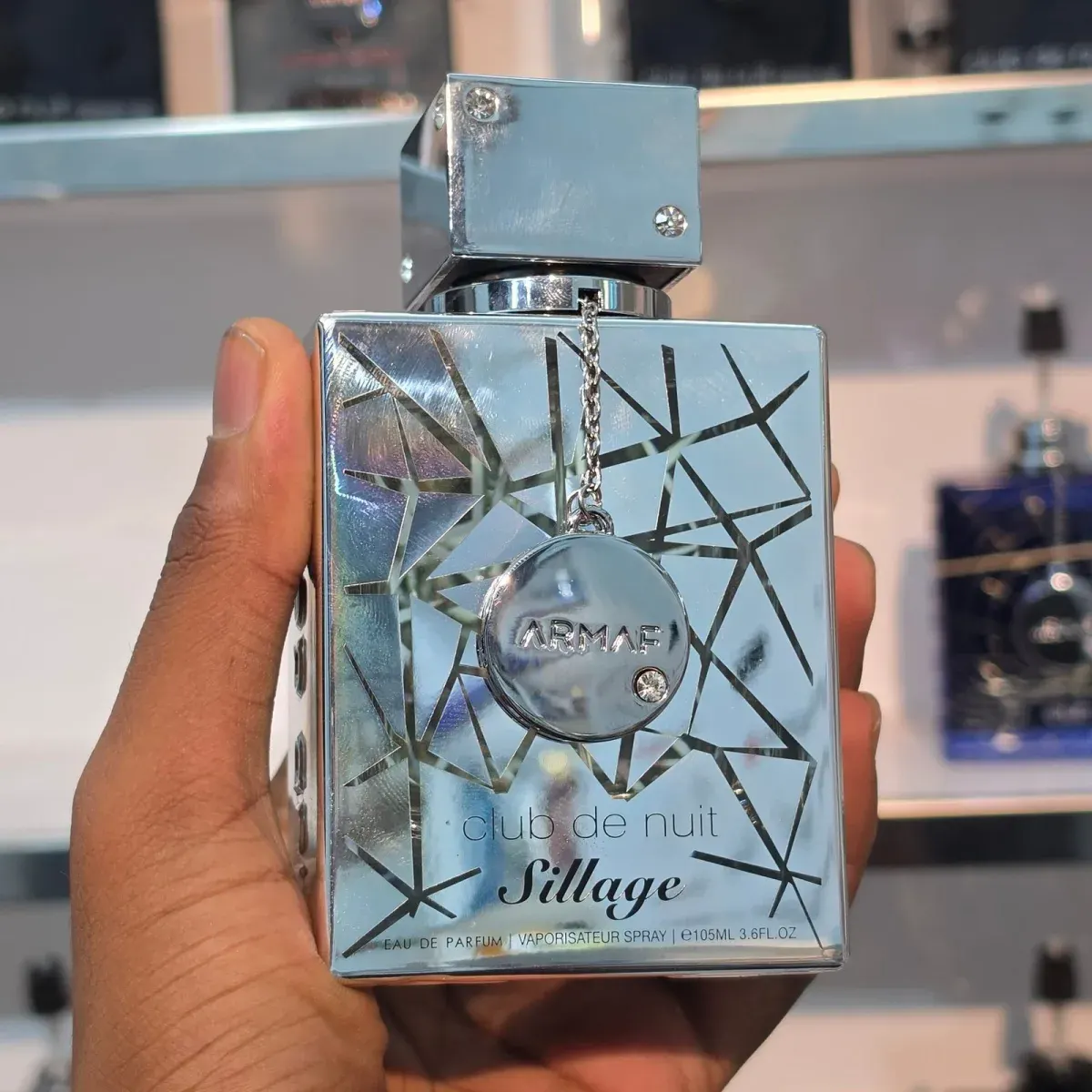Club De Nuit Sillage